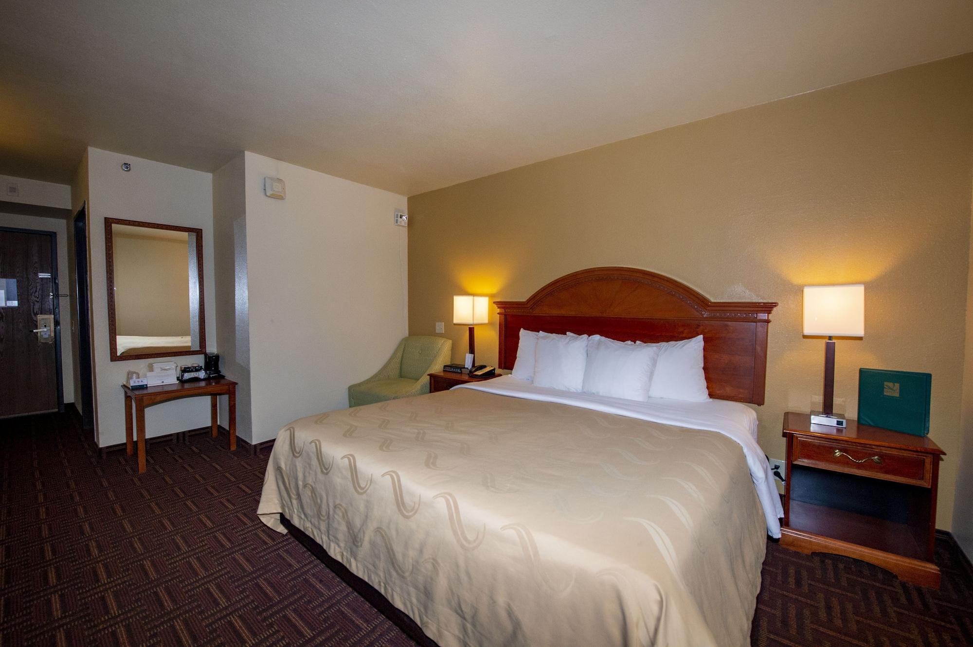 Quality Inn Colorado Springs South Zewnętrze zdjęcie