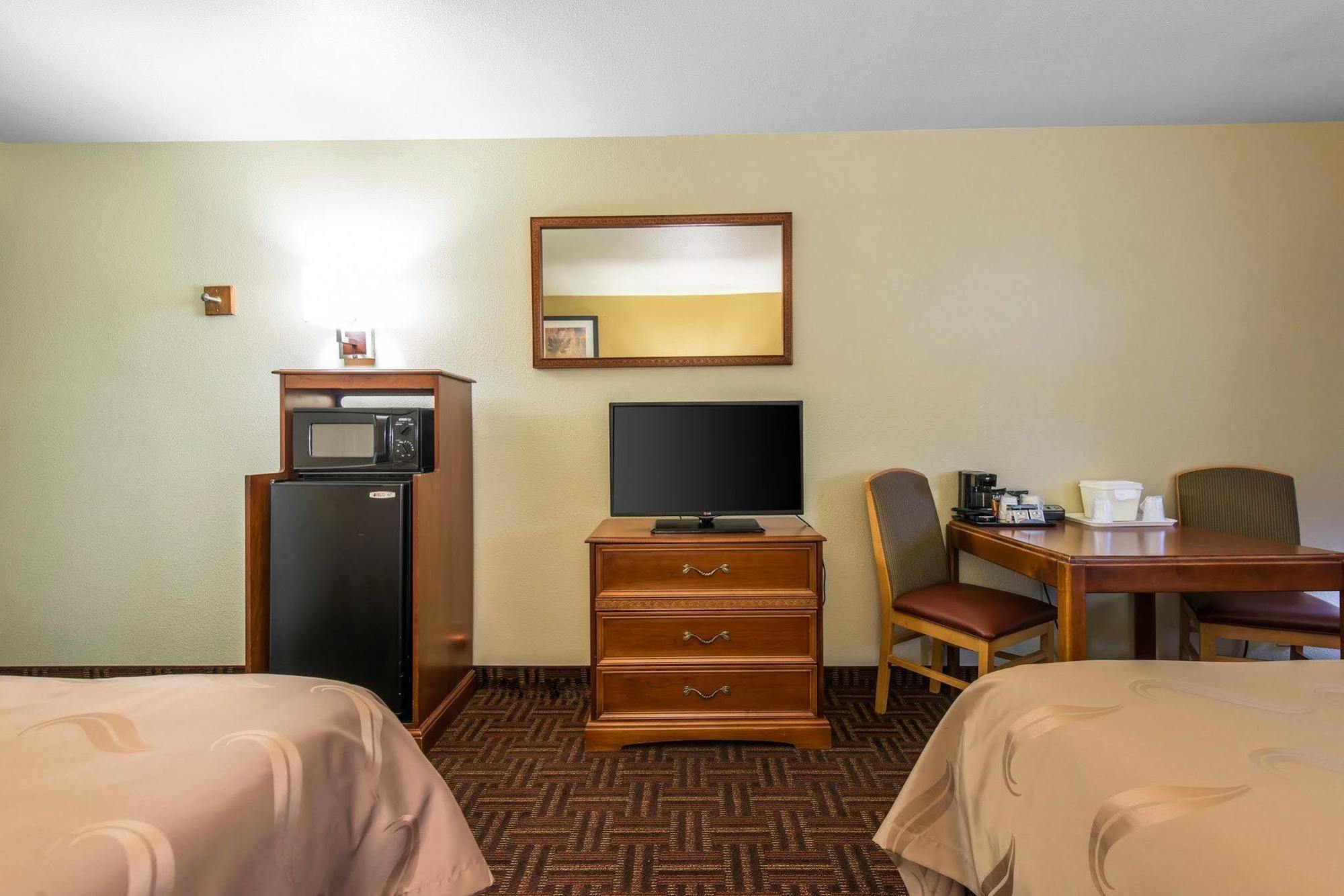 Quality Inn Colorado Springs South Zewnętrze zdjęcie